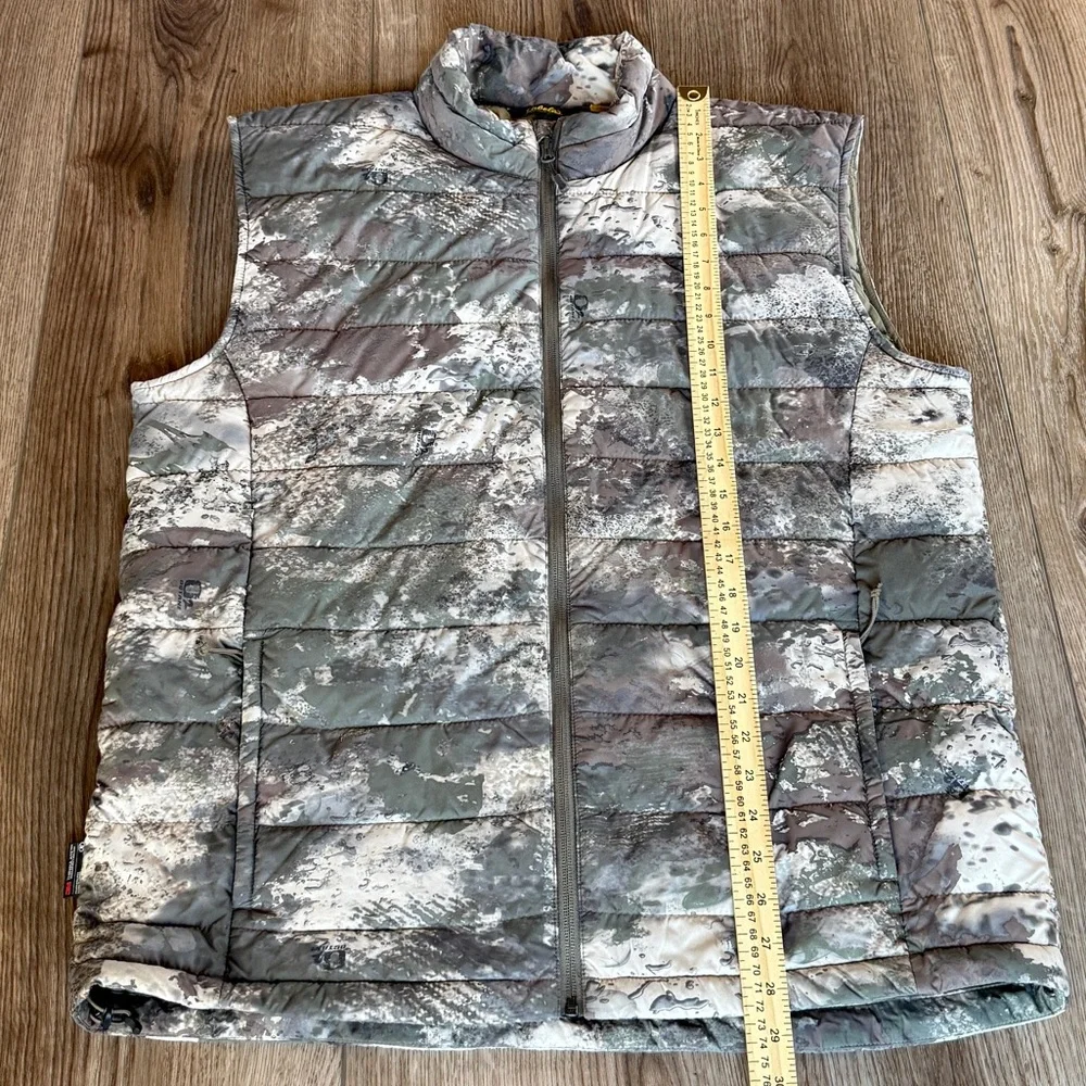 Cabela’s 3M Thinsulate Featherless Camo Vest Size Large